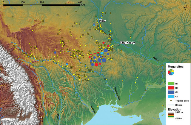 Distribution of Trypillia megasites large circles by Phase and smaller settlements M W640